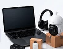 Laptop, audífonos, cámara y accesorios tecnológicos